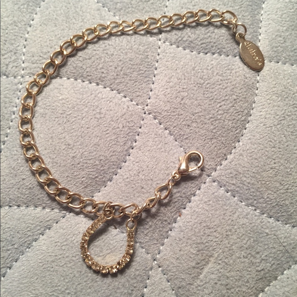 Horseshoe bracelet